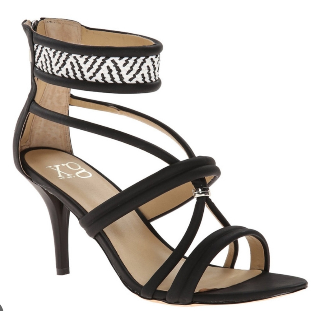 GX by GWEN STEFANI Adam's Pump Black Open Toe Ankle Zip Heels Size 9